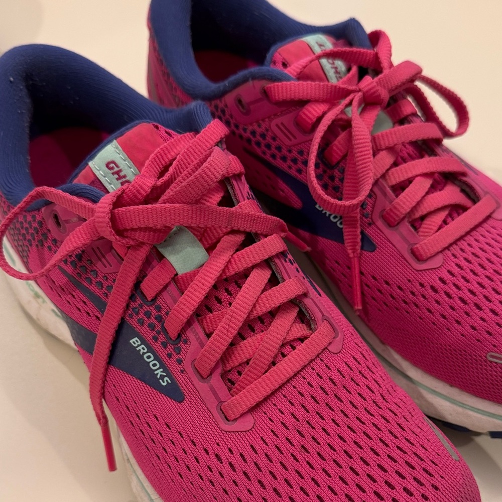 Brooks Women's Athletic Shoes in Pink and Blue